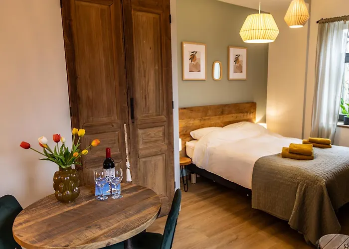 Have A Stay! - Tussen De Bossen En De Bollenvelden * Noordwijkerhout